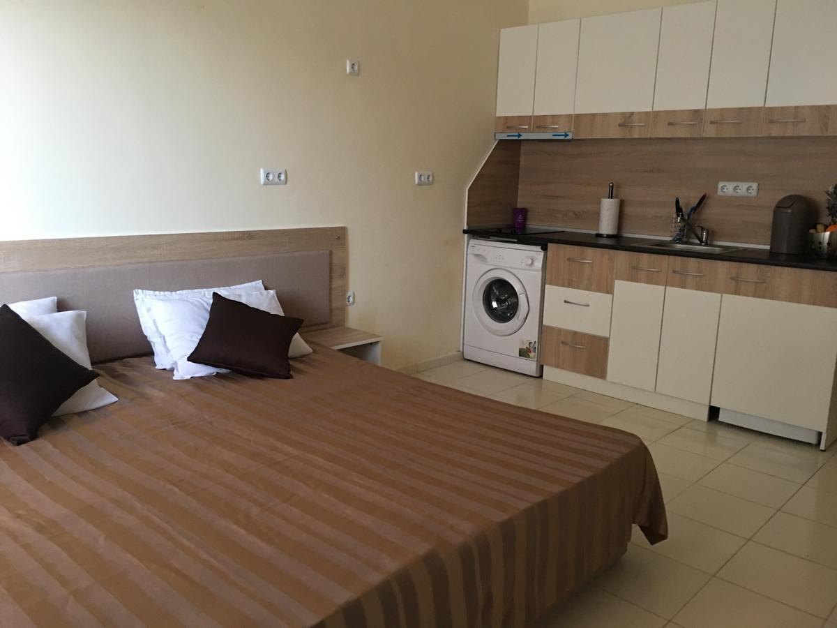 Palace De Luxe Apartments Pomorie Buitenkant foto