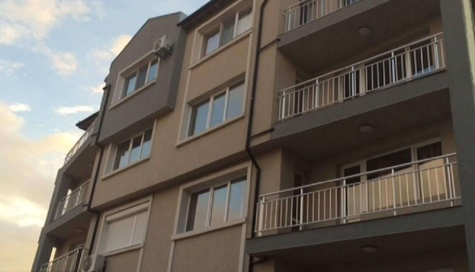 Palace De Luxe Apartments Pomorie Buitenkant foto