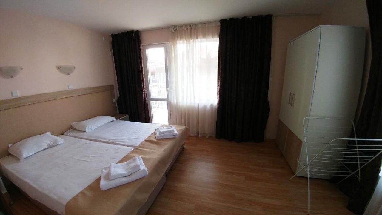 Palace De Luxe Apartments Pomorie Buitenkant foto